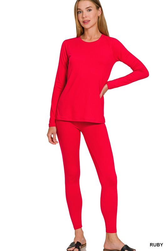Relaxing Red Cozy 2 Piece Set